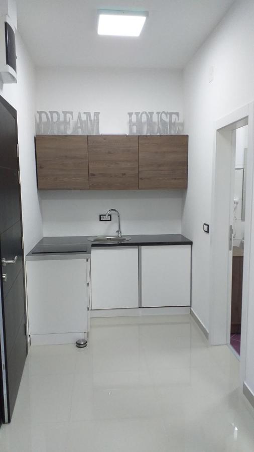 Dream House Apartamento Kruševac Exterior foto